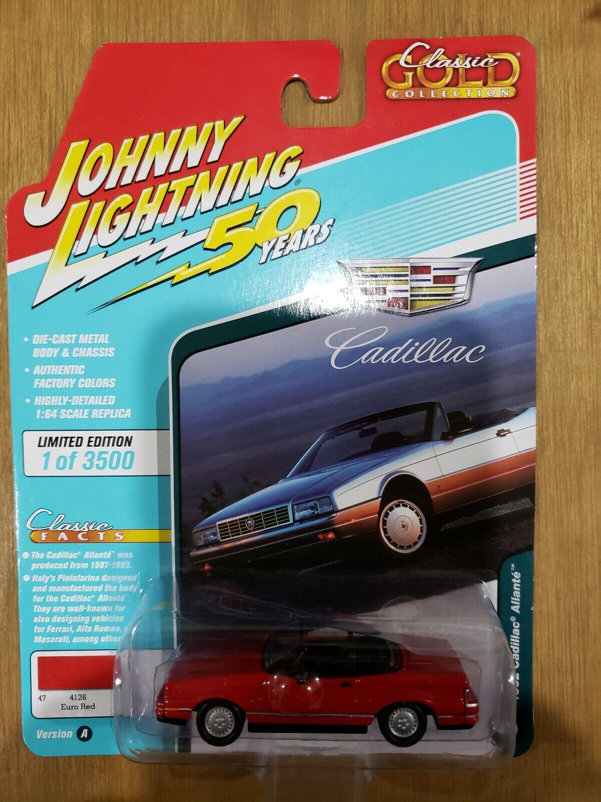 1992 Cadillac Allante Euro Red JOHNNY LIGHTNING DIE-CAST 1:64 LIMITED EDITION