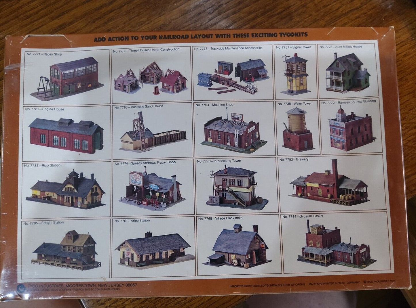 Tyco three houses under construction model kit HO 7766 brand new sealed vintage