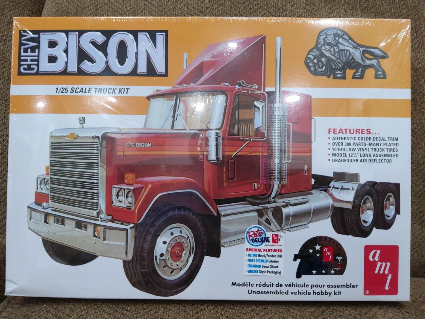1:25 AMT 1390 Chevy BISON Semi Truck Tractor *PLASTIC MODEL KIT* SEALED