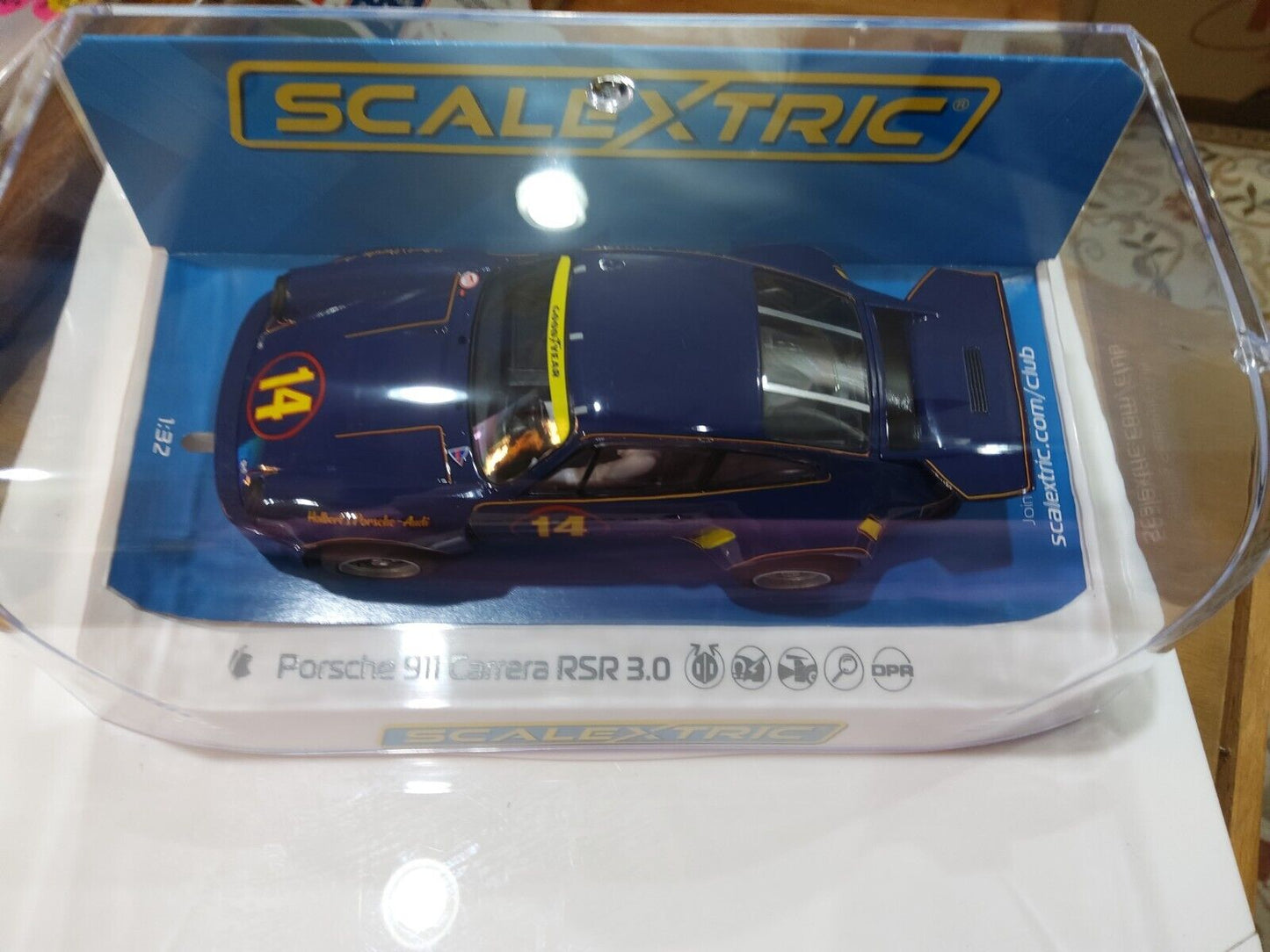 Scalextric C4241 Porsche 911 3.0 RSR Trans-Am 1974 MIB/New