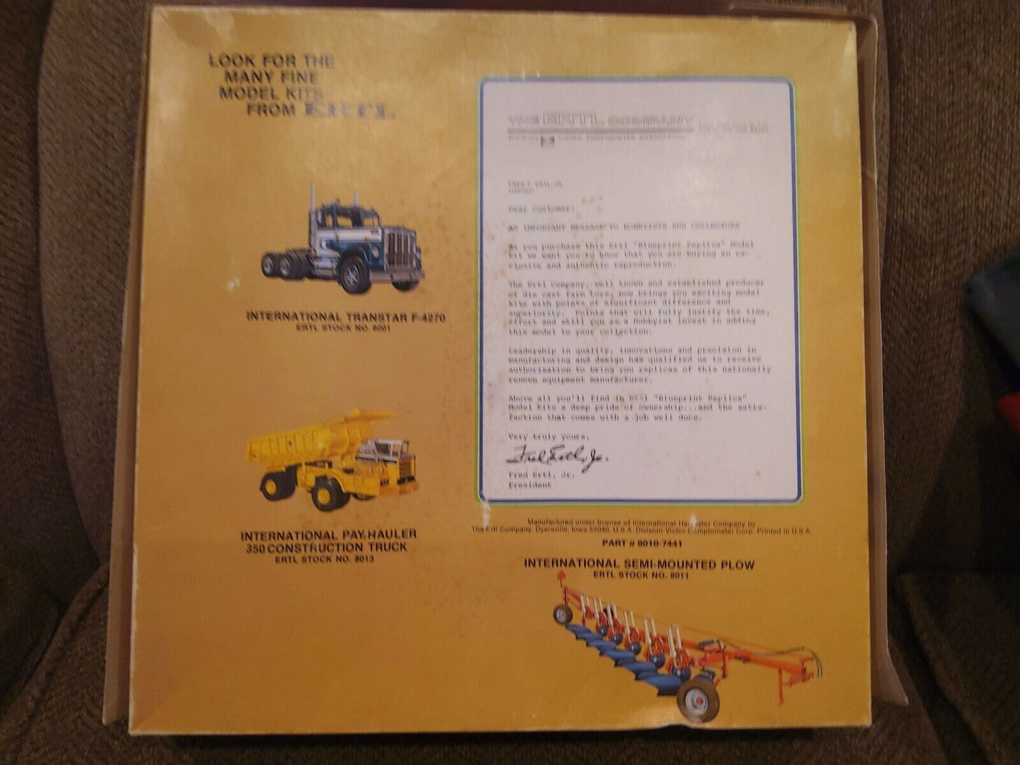 AMT Ertl International Paystar 5000 Dump Truck 1/25 Model Kit opened sealed insi