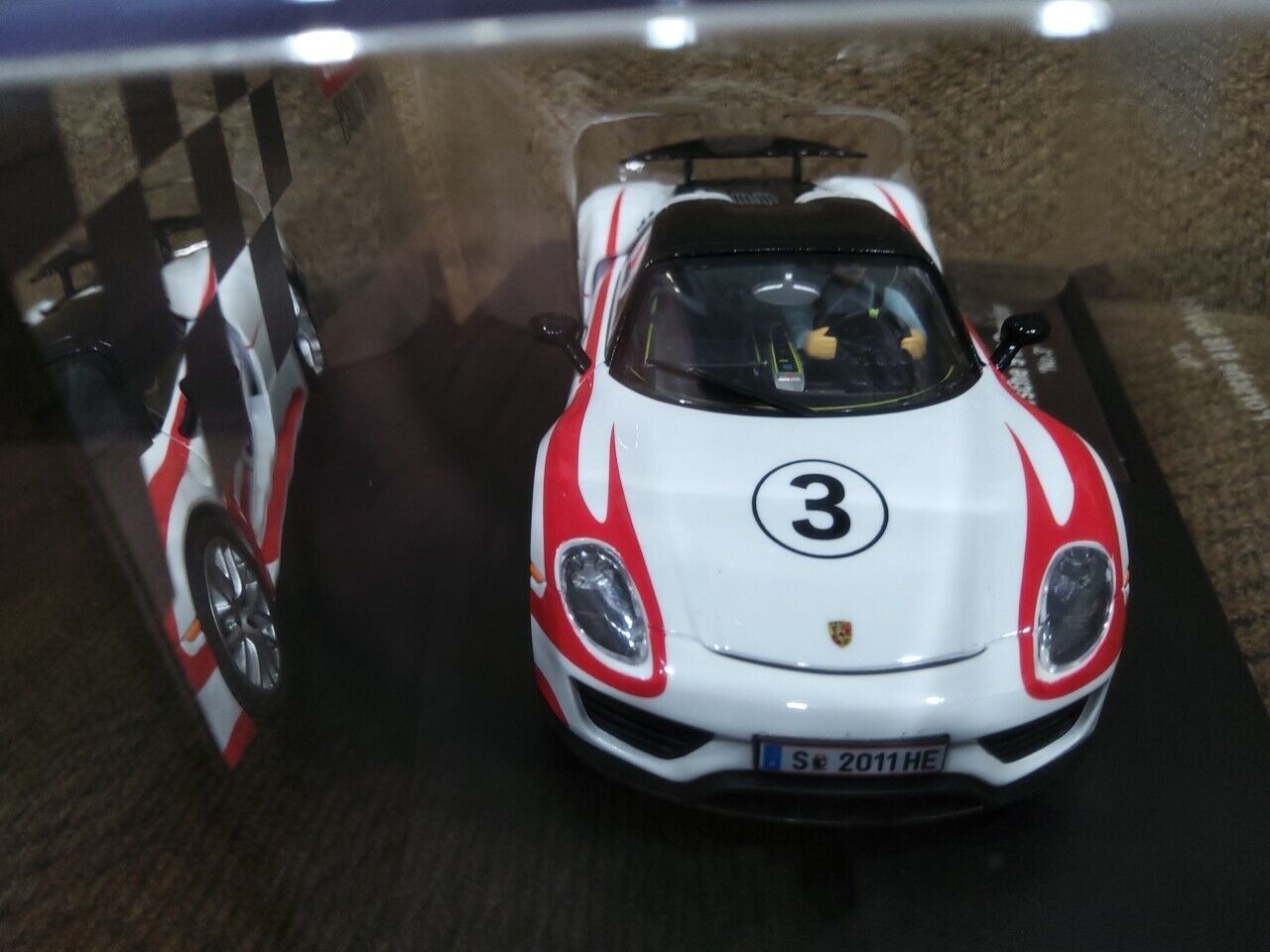 Slot car scalextric carrera Evolution 27477 Porsche 918 Spyder #3