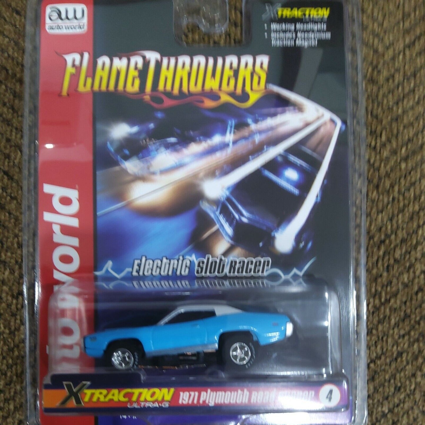 AUTO WORLD FLAME THROWER, '71 PLYMOUTH ROAD RUNNER, BLUE/WHITE, NEW X TRACTION