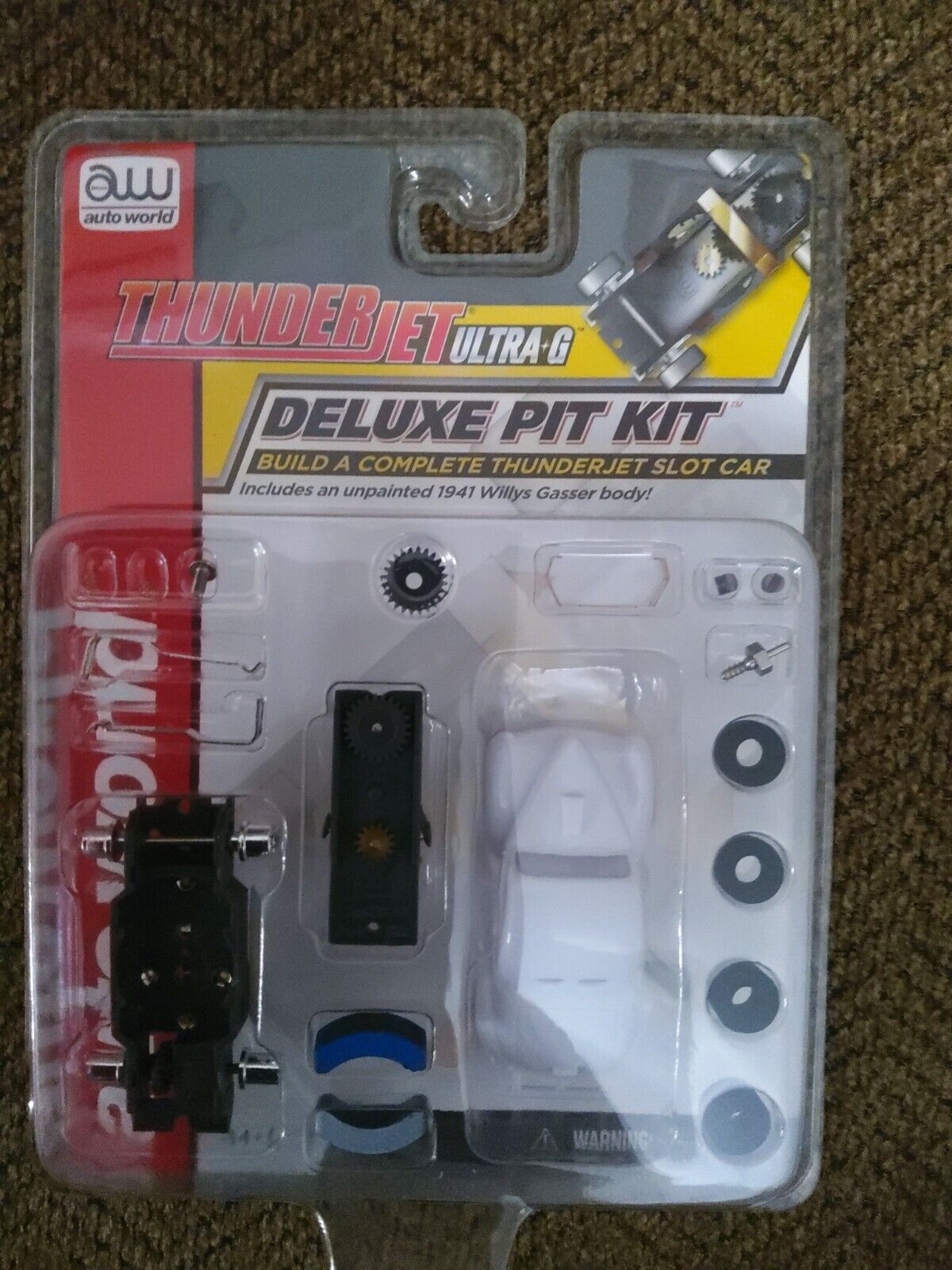 Auto World TRX108 X-Traction Deluxe Pit Kit With 1941 Willys Gasser Body