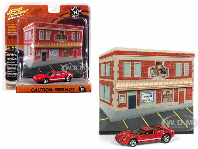 2005 FORD GT CAFE FRONT FACADE DIORAMA 1/64 CAR JOHNNY LIGHTNING JLDR004