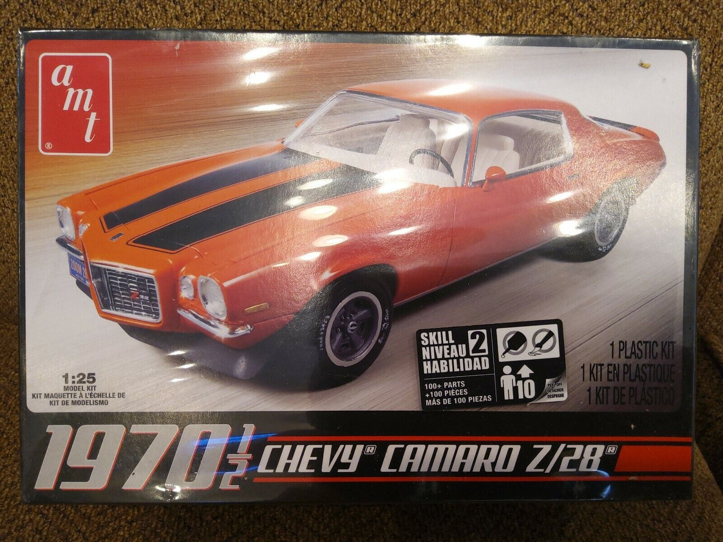 AMT 635 1/25 1970-1/2 Chevy Camaro Z28 Model Kit