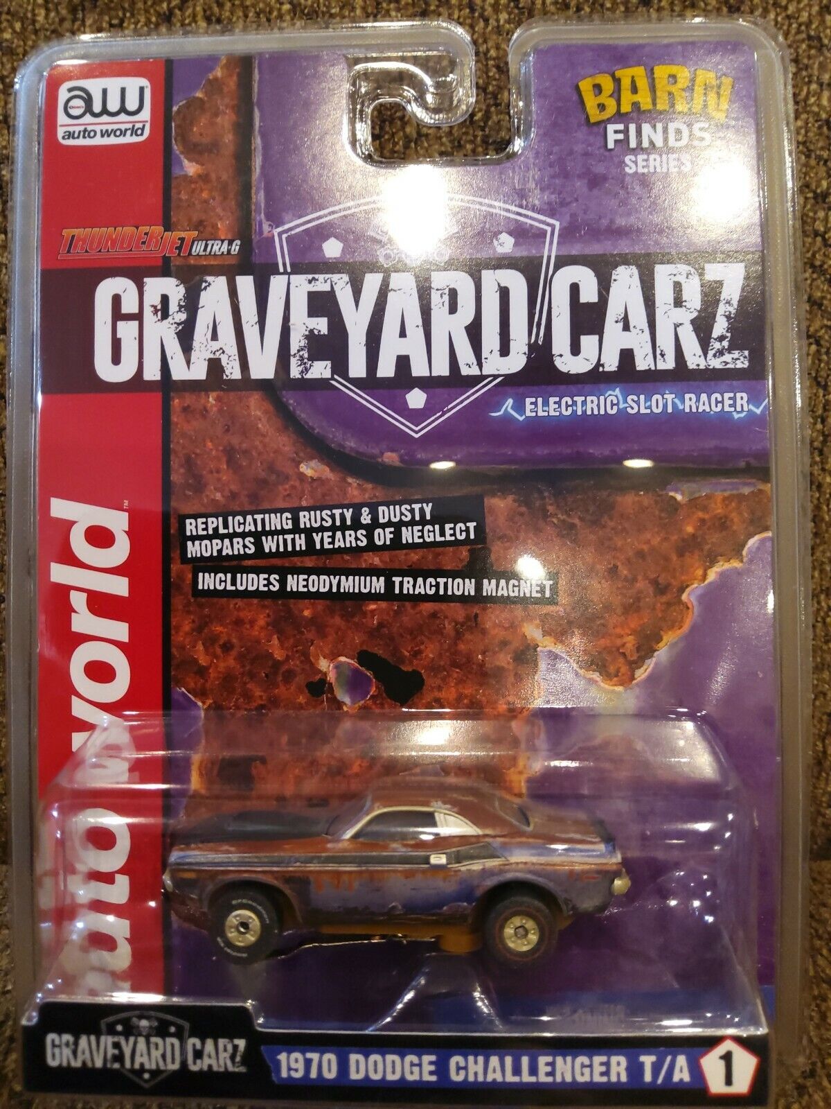 AUTO WORLD REL 26 '70 DODGE CHALLENGER T/A GRAVEYARD CARZ T JET HO SLOT CAR