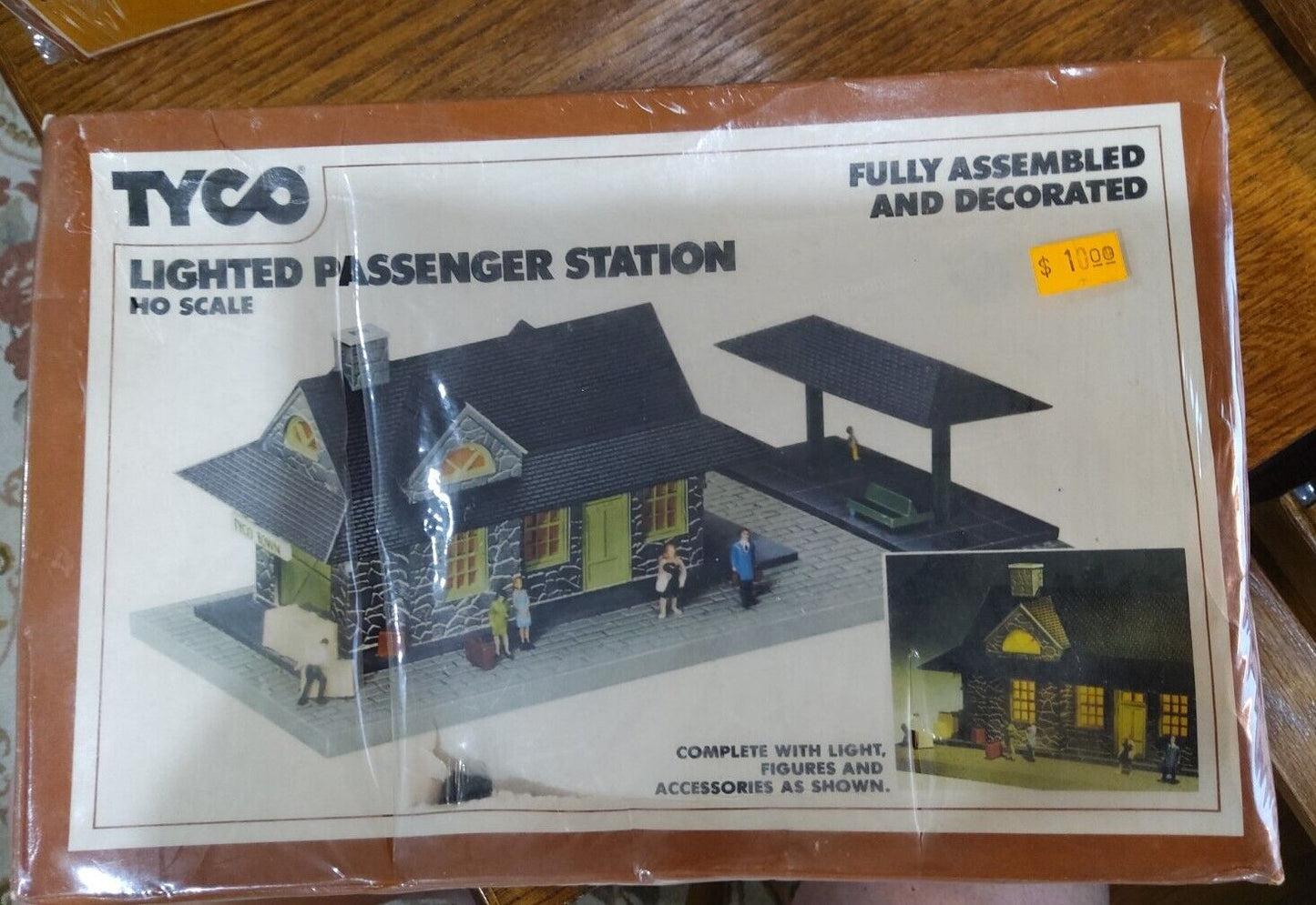 TYCO HO BUILT LIGHTED PASSENGER STATION MODEL KIT #942 Brand new sealed vintage