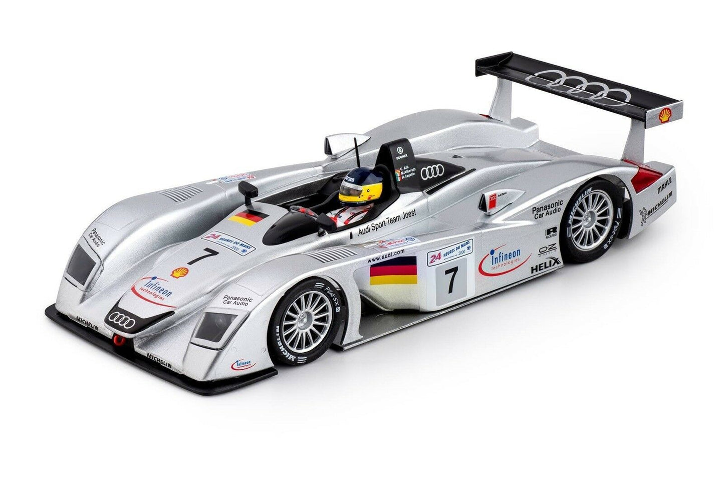 Slot.it Audi R8 LMP, No.7, 24H Le Mans 2000 1:32 slot car SICA33C