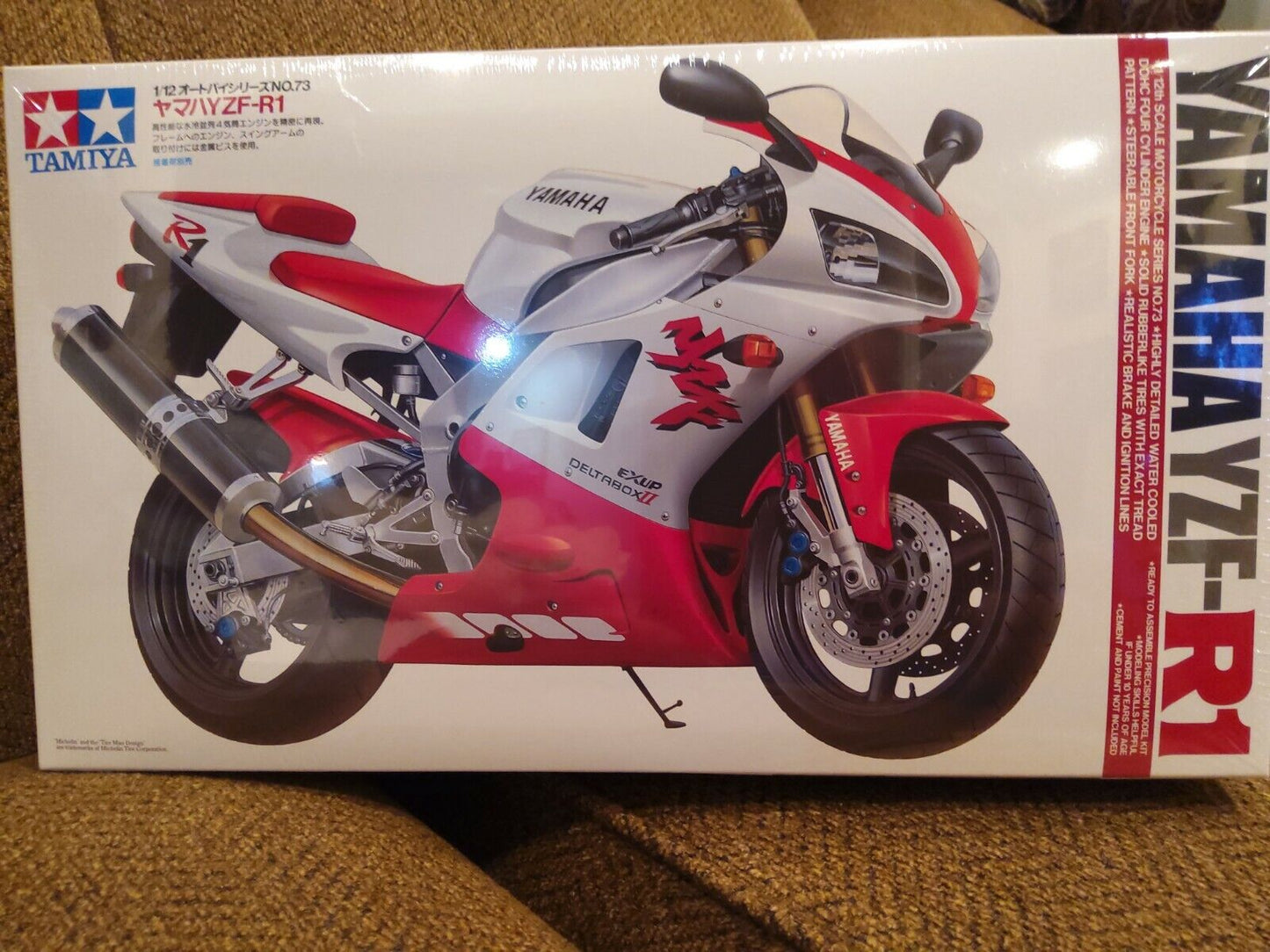 Tamiya 14073 1/12 Yamaha YZFR1 Motorcycle Kit