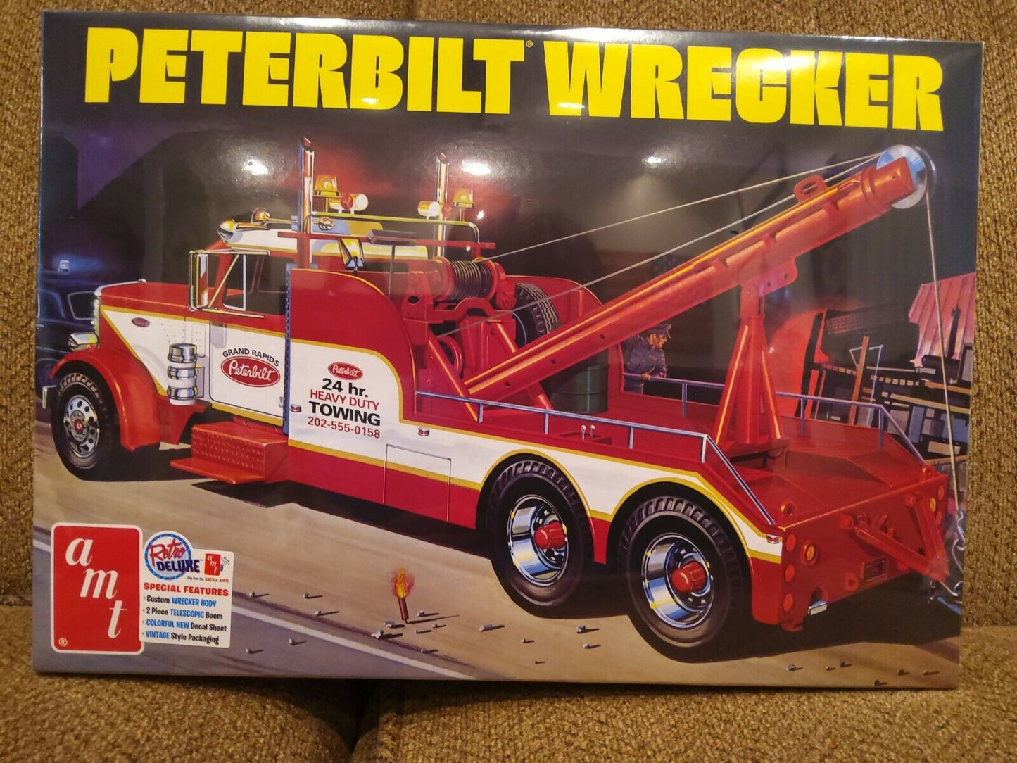 AMT 1/25 Peterbilt 359 Wrecker Truck AMT1133