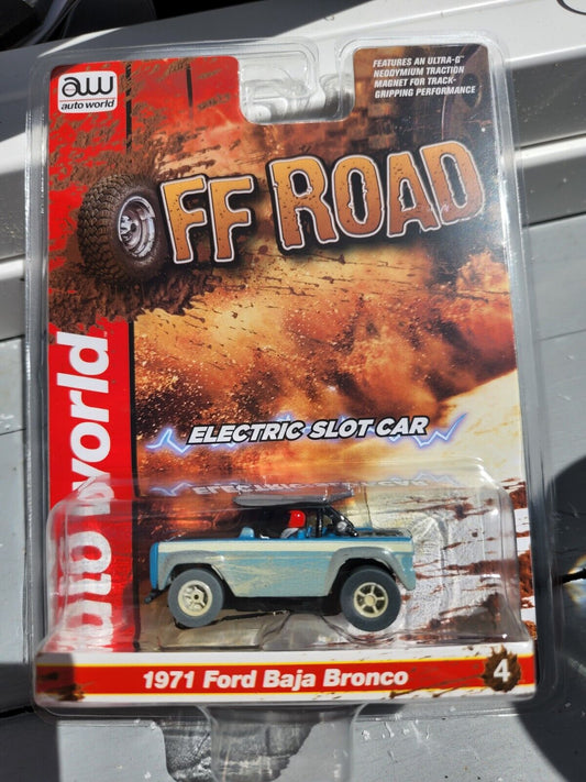 Auto World X-Traction  - Off Road - 1971 Ford Baja Bronco - Blue