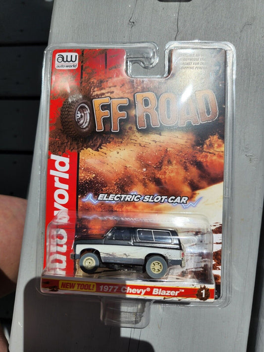 Auto World X-Traction  - Off Road - 1977 Chevy Blazer - Black
