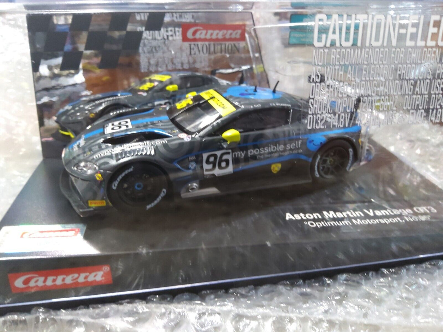 Carrera 1:32 Scale 27696 Aston Martin Vantage GT3 W/Lights MIB/New Free Shipping