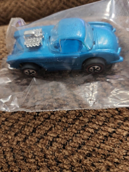 New Tyco 1960 Chevy Corvette Candy Apple Blue Redlines HPX2 440 Chassis 15051B
