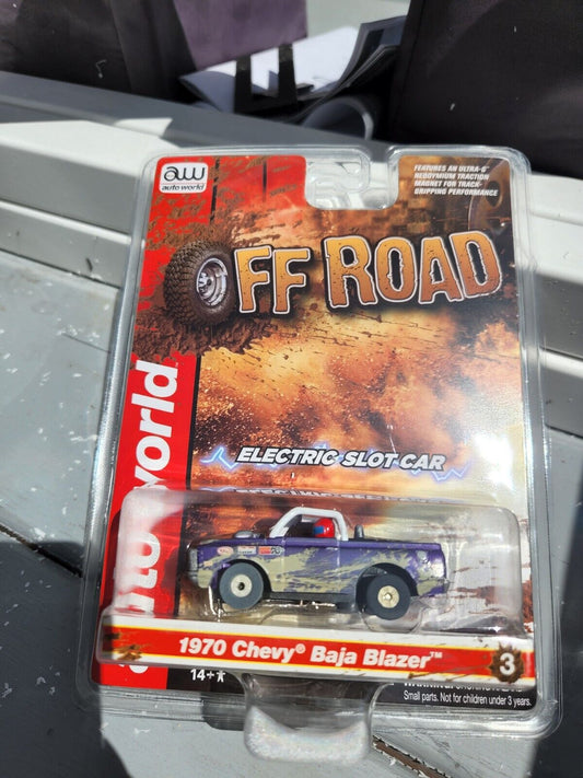Auto World ThunderJet  - Off Road - 1970 Chevy Baja Blazer - Purple