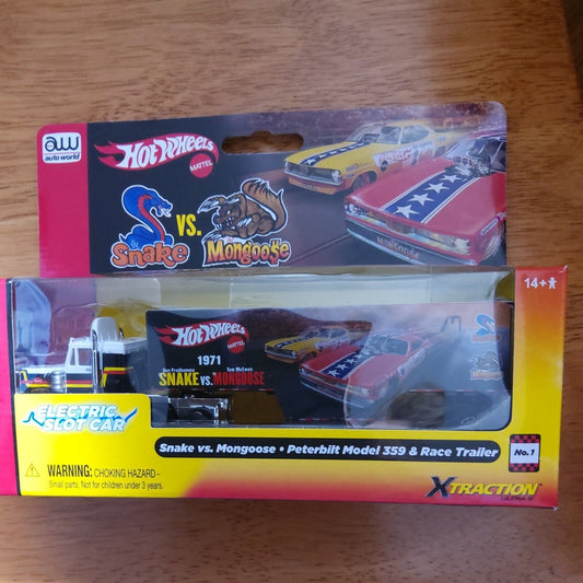 AUTO WORLD XTRACTION SNAKE VS MONGOOSE HOT WHEELS SEMI & TRAILER Black SLOT CAR