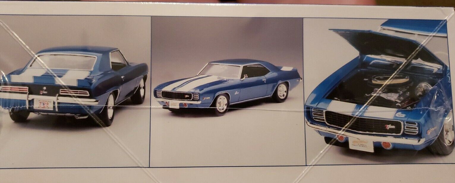 Revell '69 Chevy Camaro Z28 1:25 scale plastic model car kit new 7457