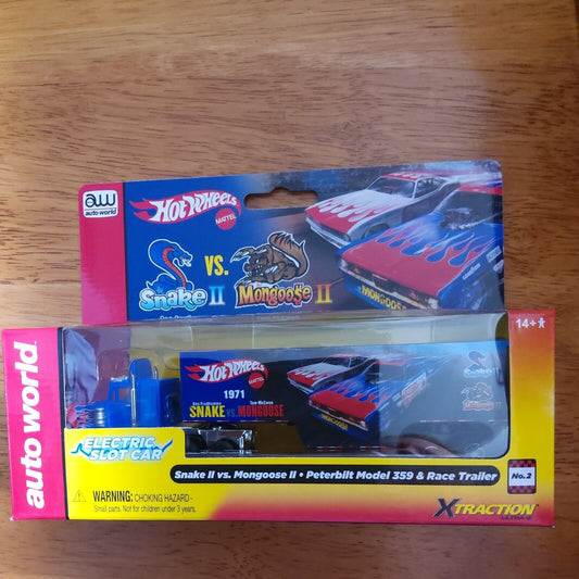 AUTO WORLD XTRACTION SNAKE VS MONGOOSE HOT WHEELS SEMI & TRAILER Blue SLOT CAR
