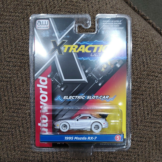SC368-5B AUTO WORLD XTRACTION R34 1995 MAZDA RX-7 HO  SLOT CAR white iwheels htf