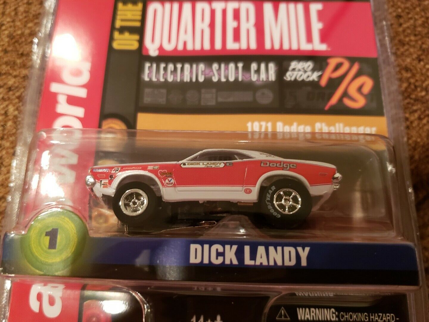 Auto World X-Traction - Legends of the Quarter Mile - '71 Challenger SC361 R32