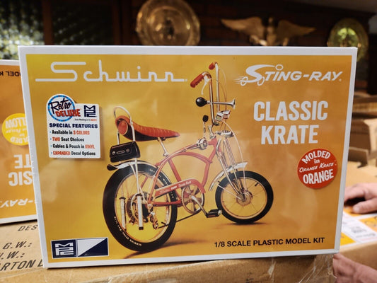 MPC Schwinn Sting-Ray CLASSIC KRATE, Molded in 'Orange Krate' ORANGE 1/8 914  ST