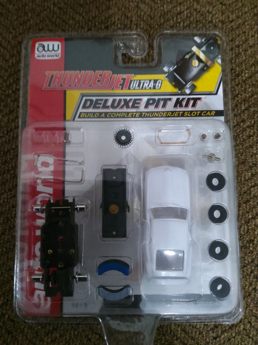 Auto World TRX105 Thunderjet Deluxe Pit Kit (w/Ford Mustang Body) HO Scale