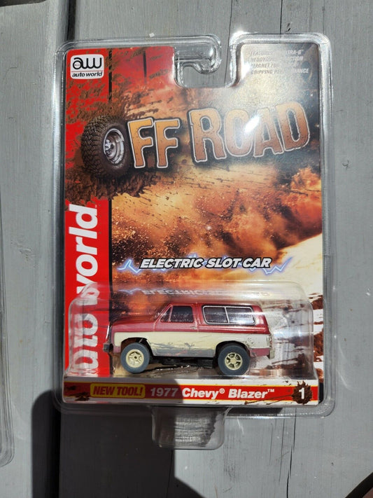 Auto World X-Traction  - Off Road - 1977 Chevy Blazer - Red