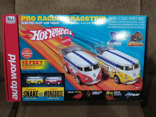 NEW Auto World 34003 4 GEAR  VW Drag Bus Snake vs Mongoose HO Slot Cars Set