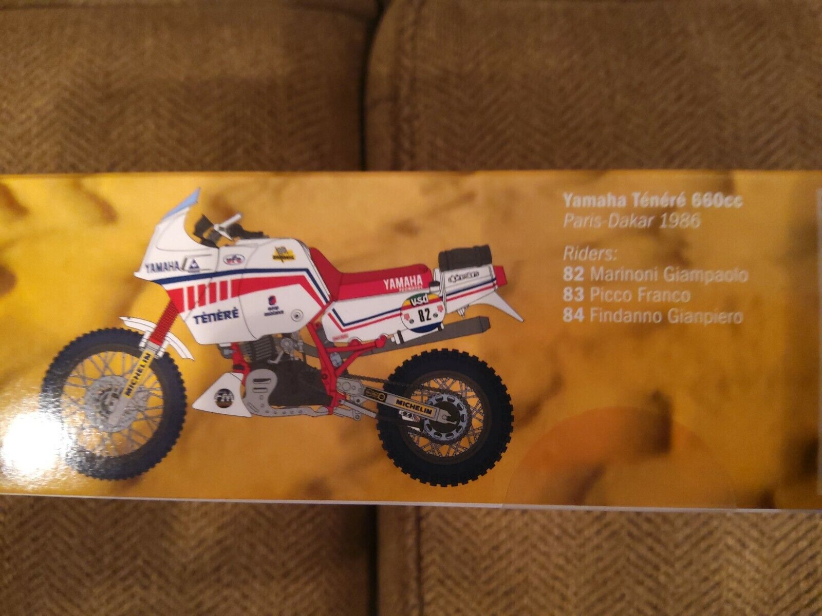 Italeri 4642 1:9 Yamaha Tenere 660 cc Paris Dakar 1986 Plastic Model Kit