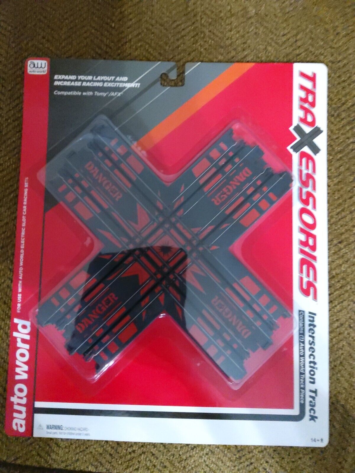 Brand New Auto World 00174  Intersection Track 